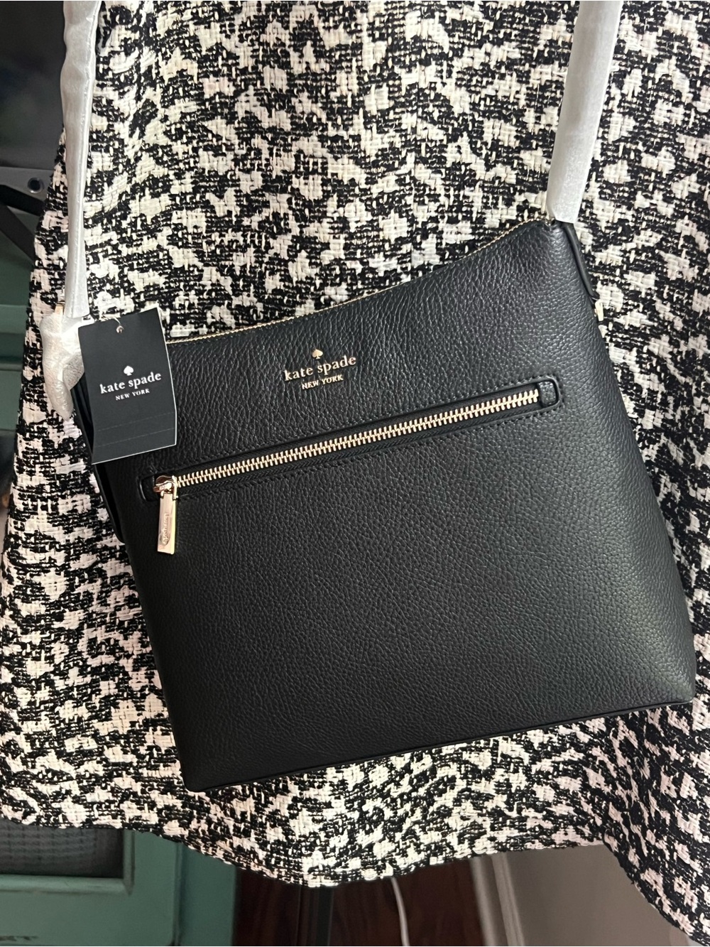 NWT Kate Spade ♠️ Black Pebbled Leather Crossbody Swingpack